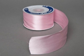 A043UN Satin ribbon pink 40mm x 25m