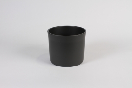 A073DO Black ceramic planter D17.5cm H15cm