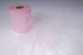 A181RB Ruban de tulle grillage rose 12.5cm x 100m