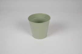 A471KM Green zinc planter D11cm H10.5cm