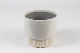 J6-000013 Cream ceramic planter D17.8cm H16cm