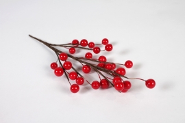 KI-000579 Pick of artificial red berries H25.5cm