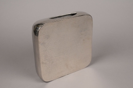 A052BV Silver aluminium square vase H24.5cm