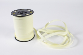 XR-000025 Matte light yellow curling ribbon 10mm x 250m